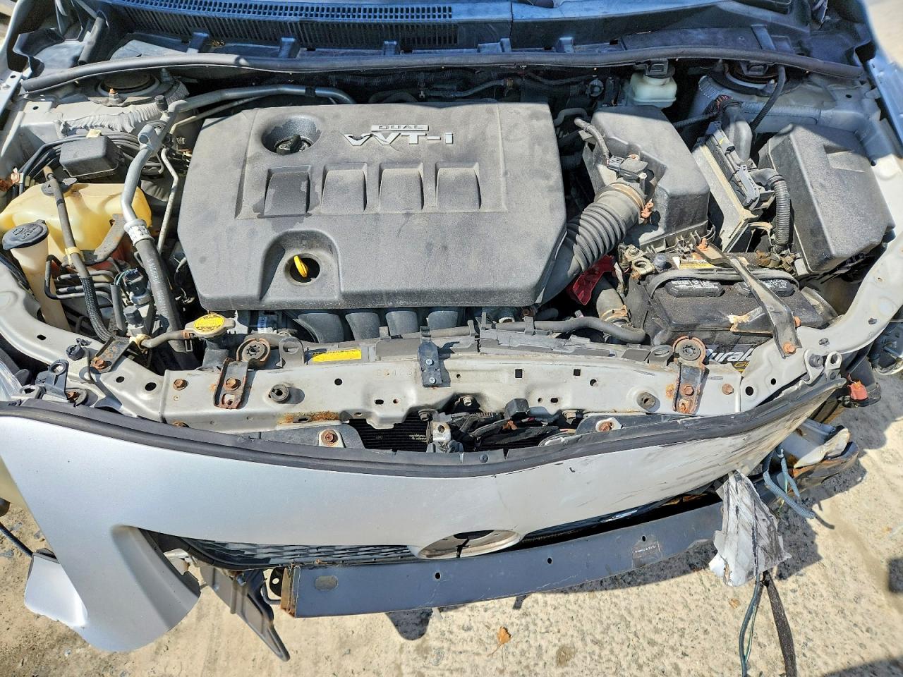 2010 TOYOTA COROLLA S photo 11