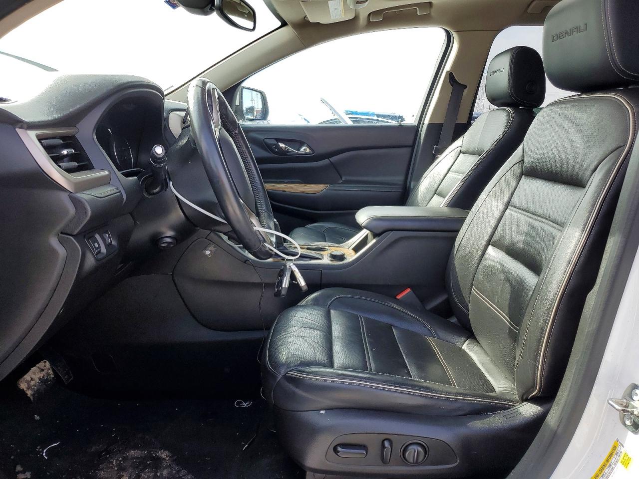 2017 GMC ACADIA DENALI photo 7