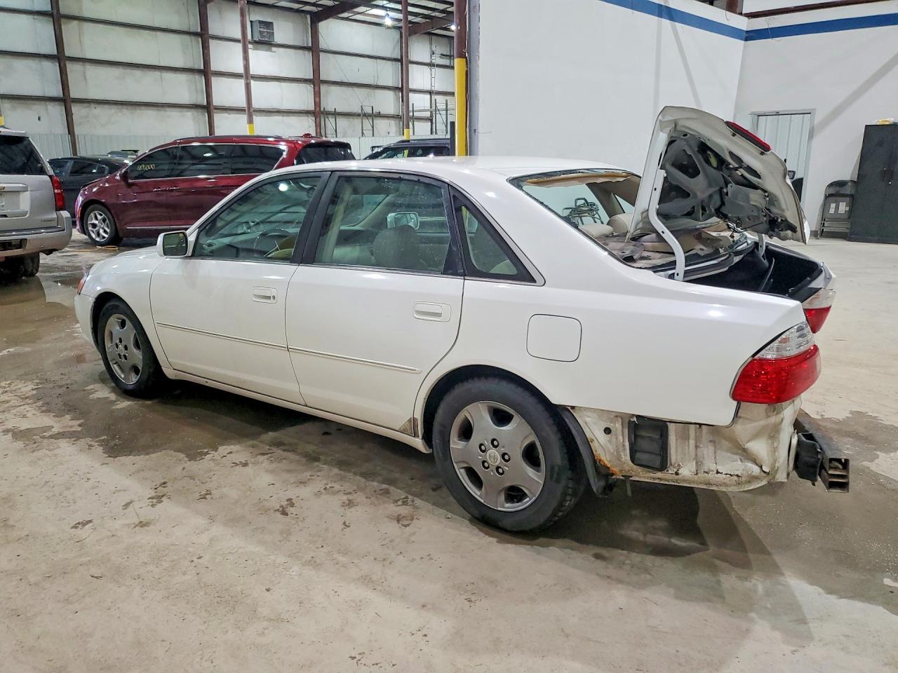 2003 TOYOTA AVALON XLS photo 4