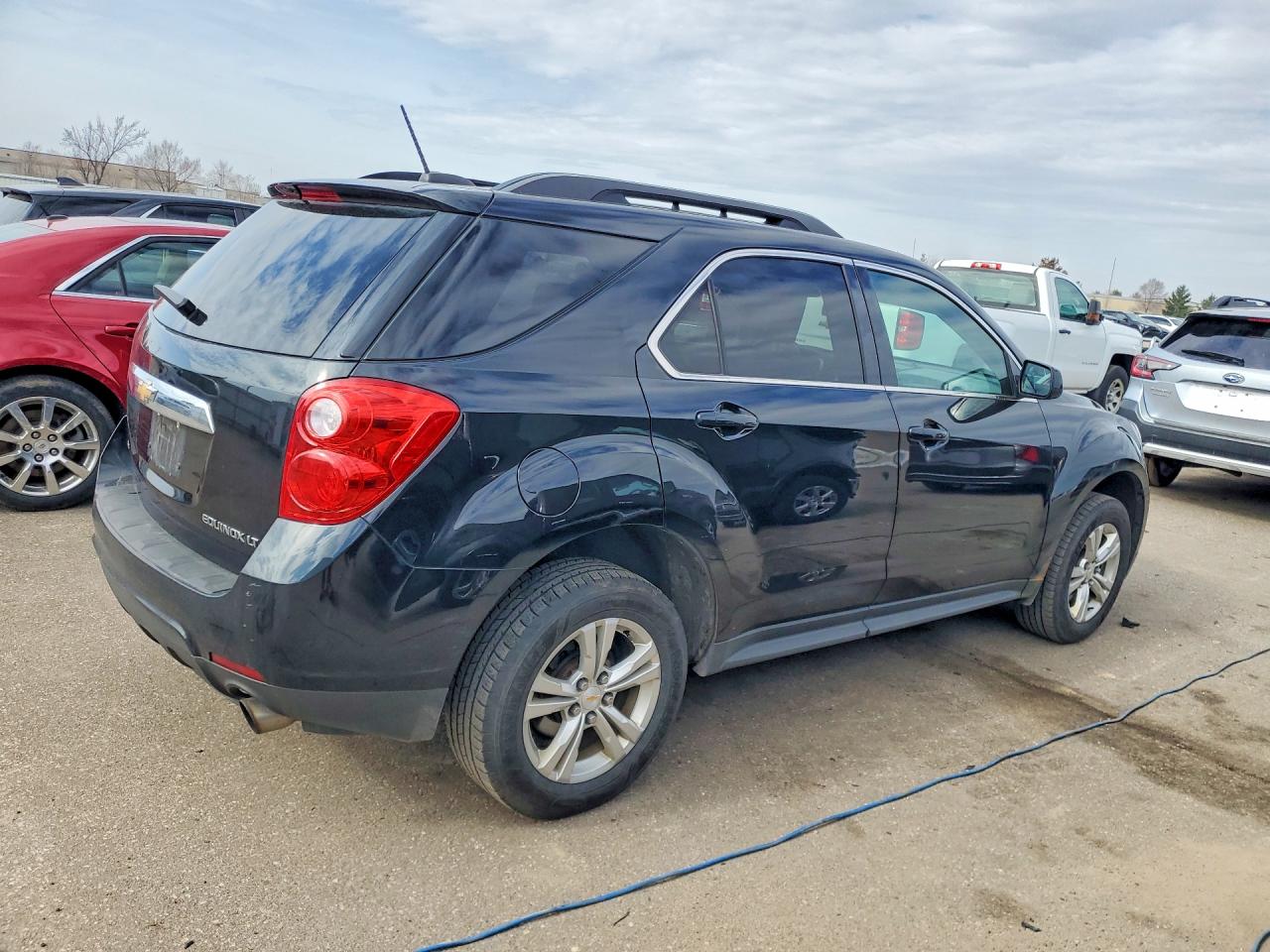 2015 CHEVROLET EQUINOX LT photo 3