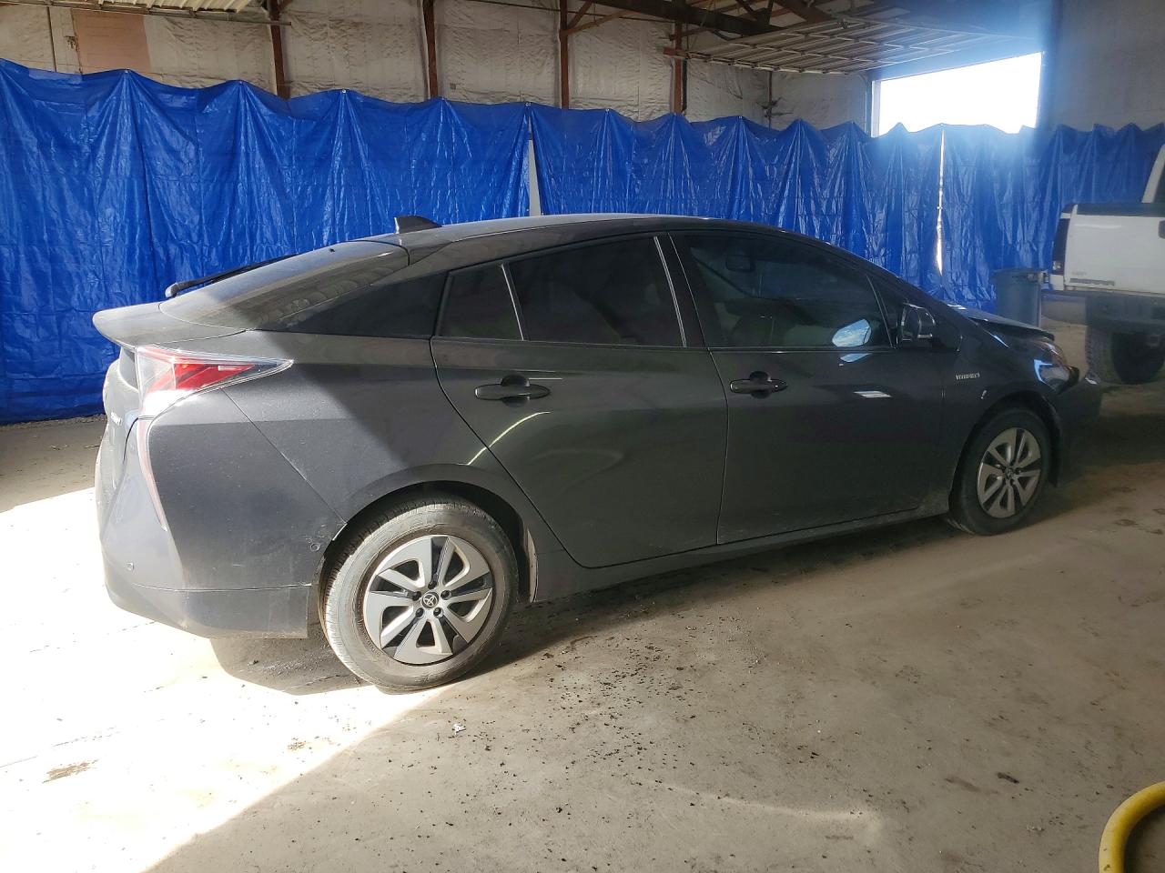 2018 TOYOTA PRIUS FOUR photo 3