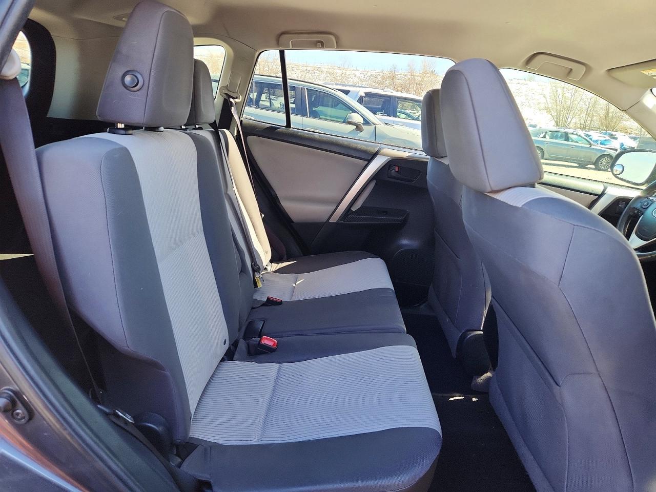 2015 TOYOTA RAV4 LE photo 11