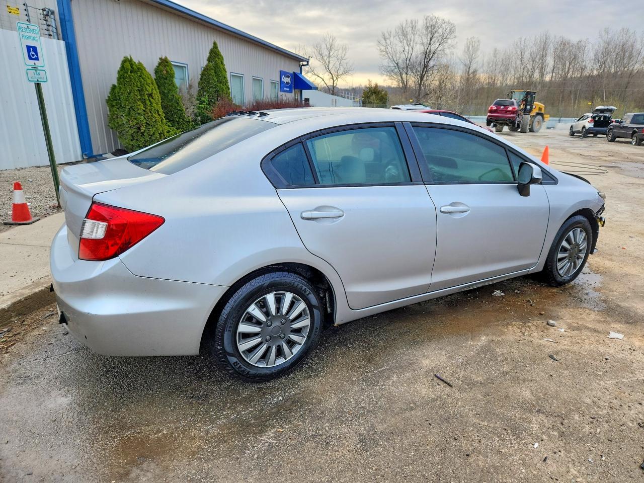 2012 HONDA CIVIC LX photo 5