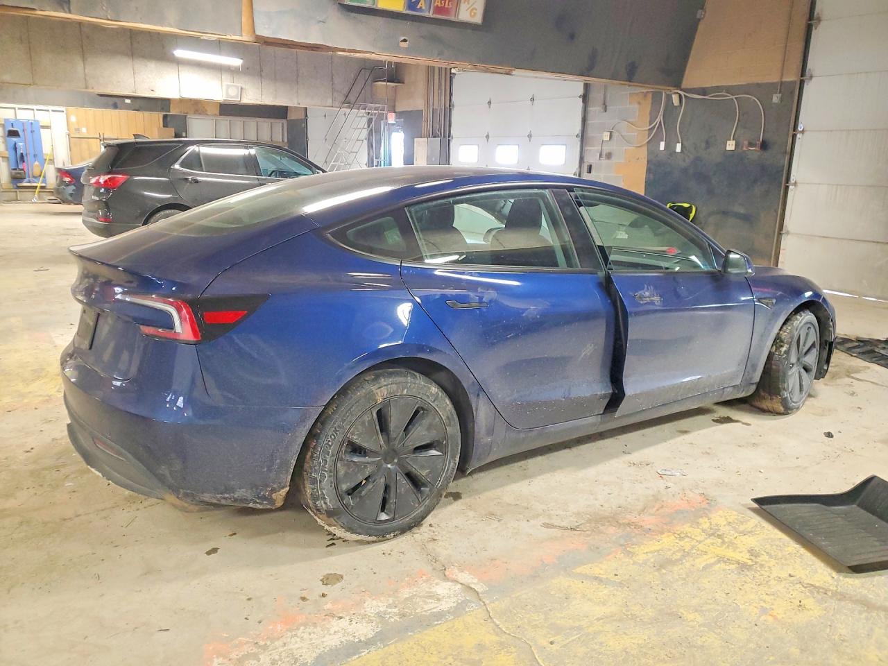 2024 TESLA MODEL 3 photo 5