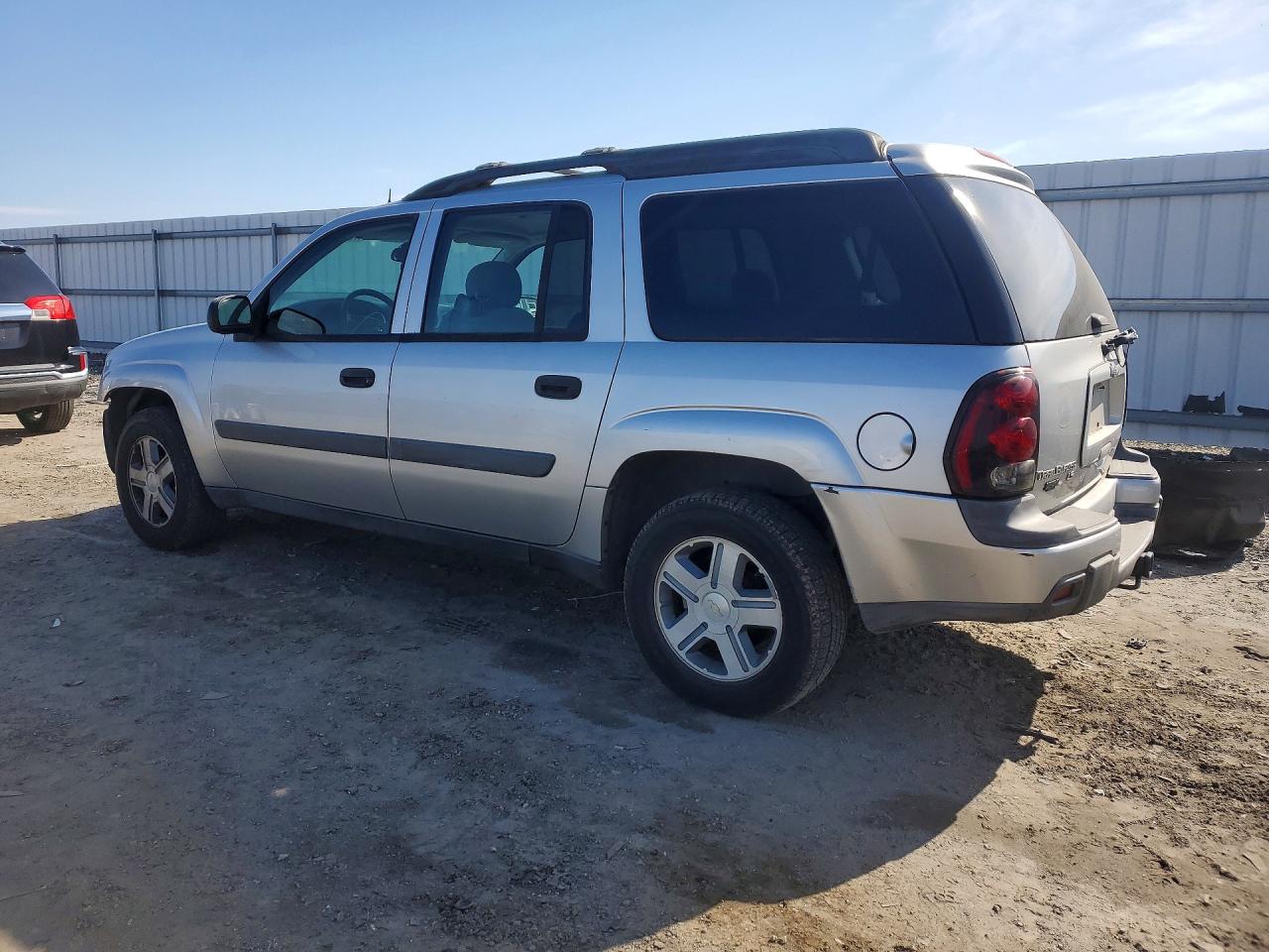 2005 CHEVROLET TRAILBLAZER EXT LS photo 4