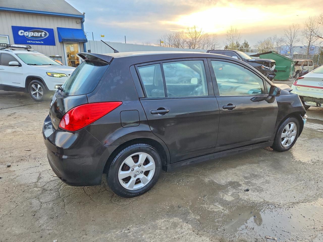 2011 NISSAN VERSA 1.8 S photo 5