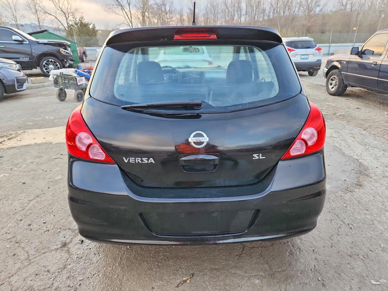2011 NISSAN VERSA 1.8 S photo 11
