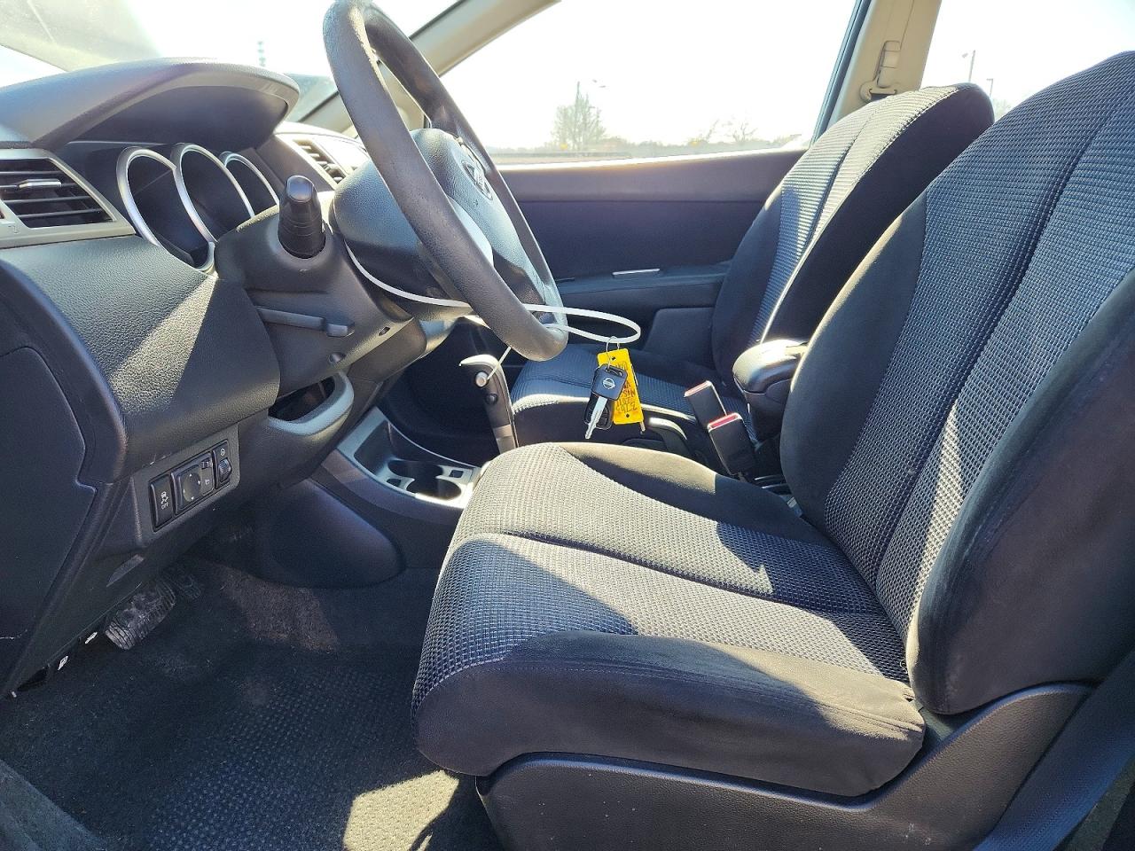 2011 NISSAN VERSA 1.8 S photo 13