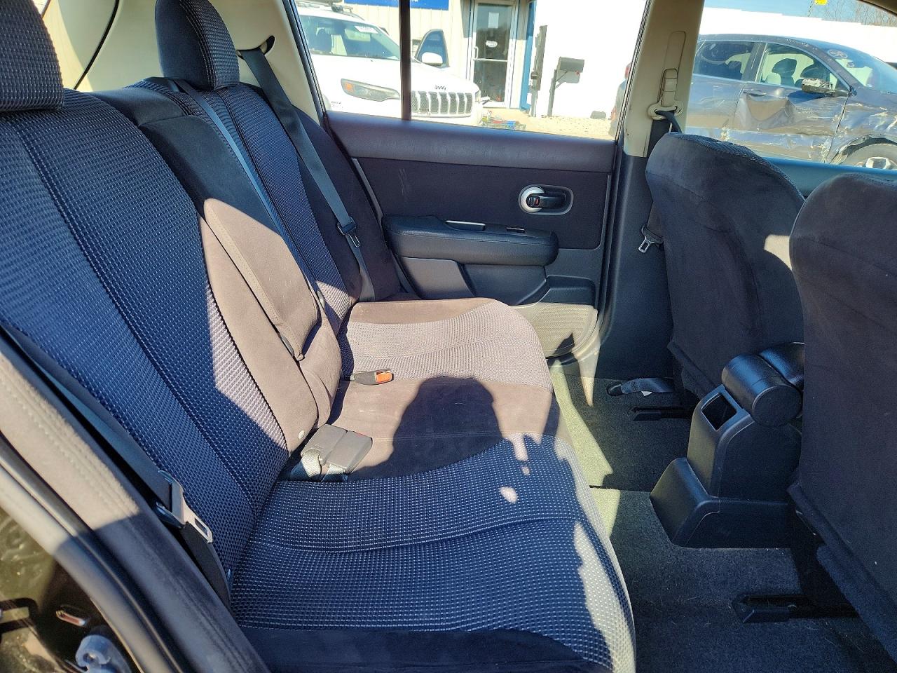 2011 NISSAN VERSA 1.8 S photo 21