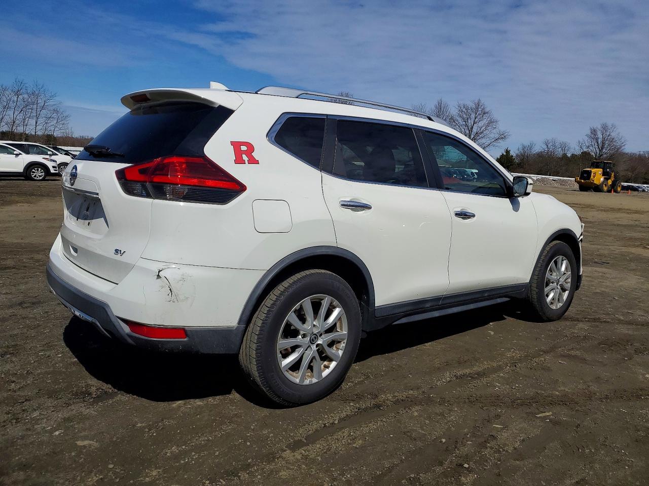 2017 NISSAN ROGUE SV photo 5