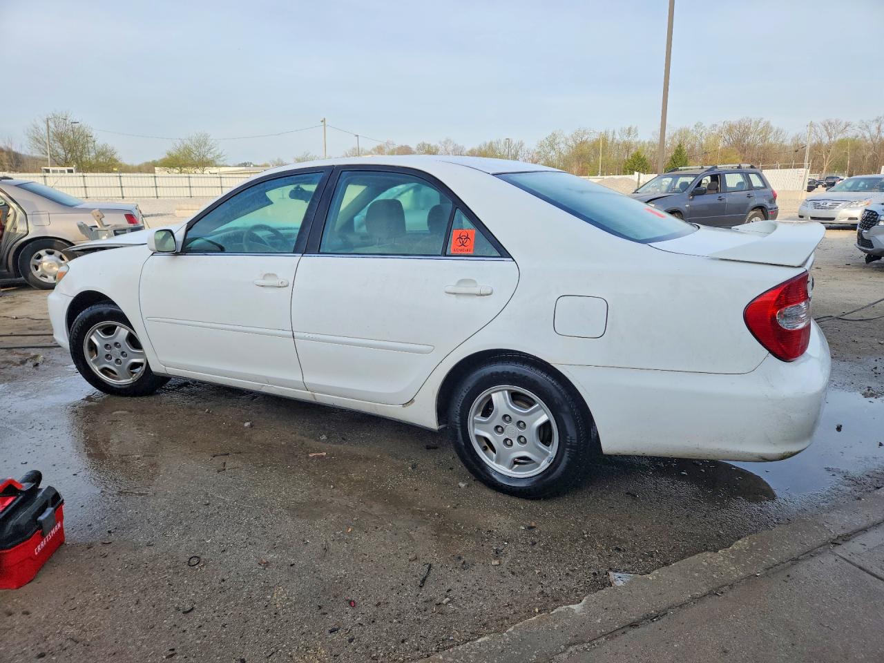 2003 TOYOTA CAMRY LE photo 4