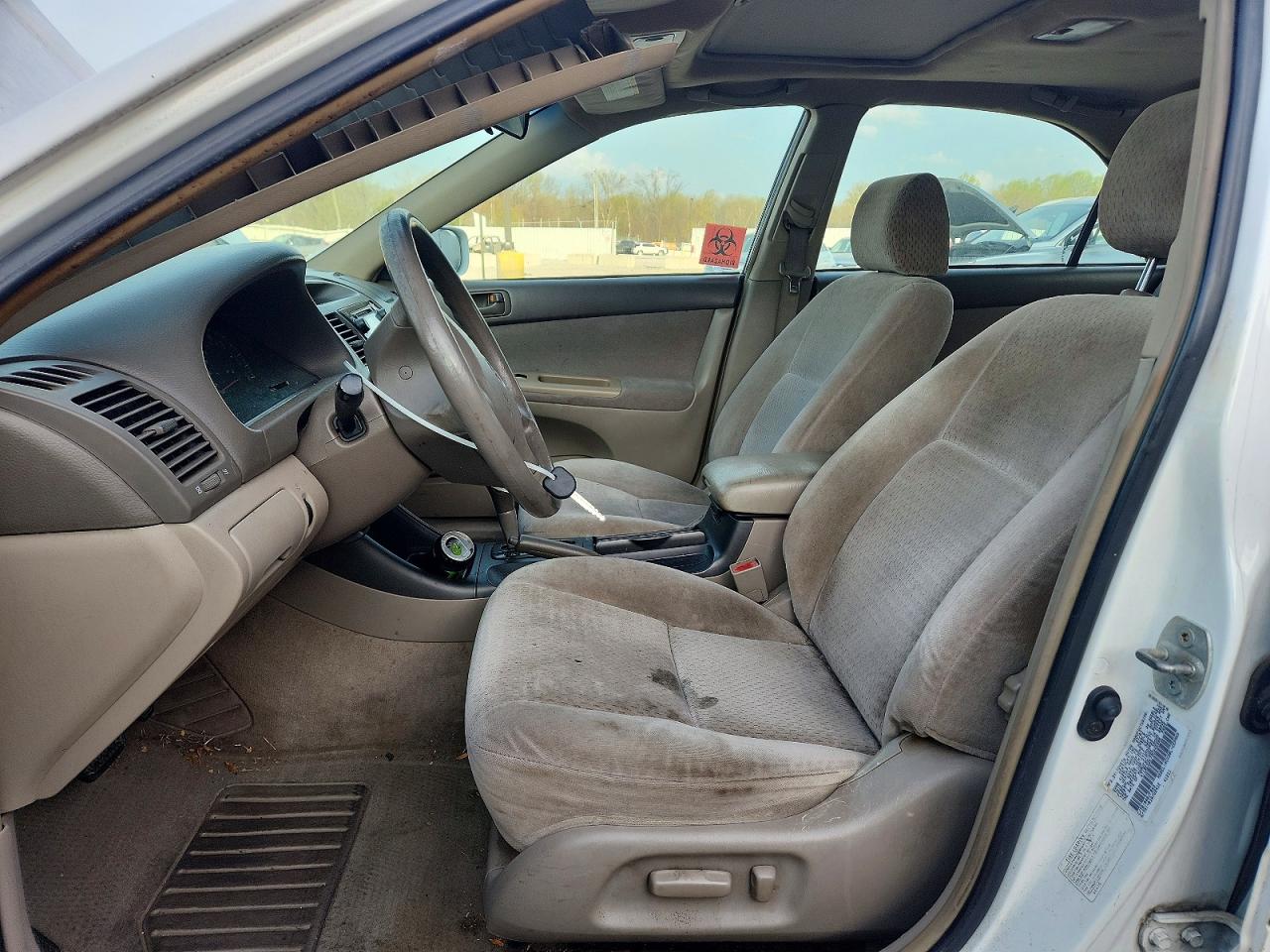 2003 TOYOTA CAMRY LE photo 19