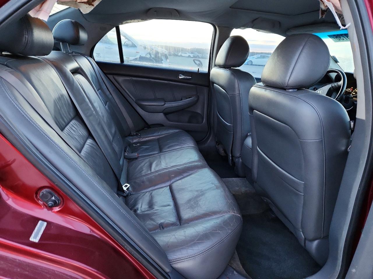 2006 HONDA ACCORD photo 19