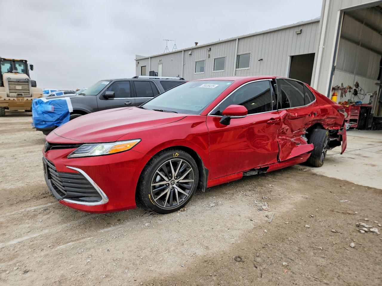 2024 TOYOTA CAMRY