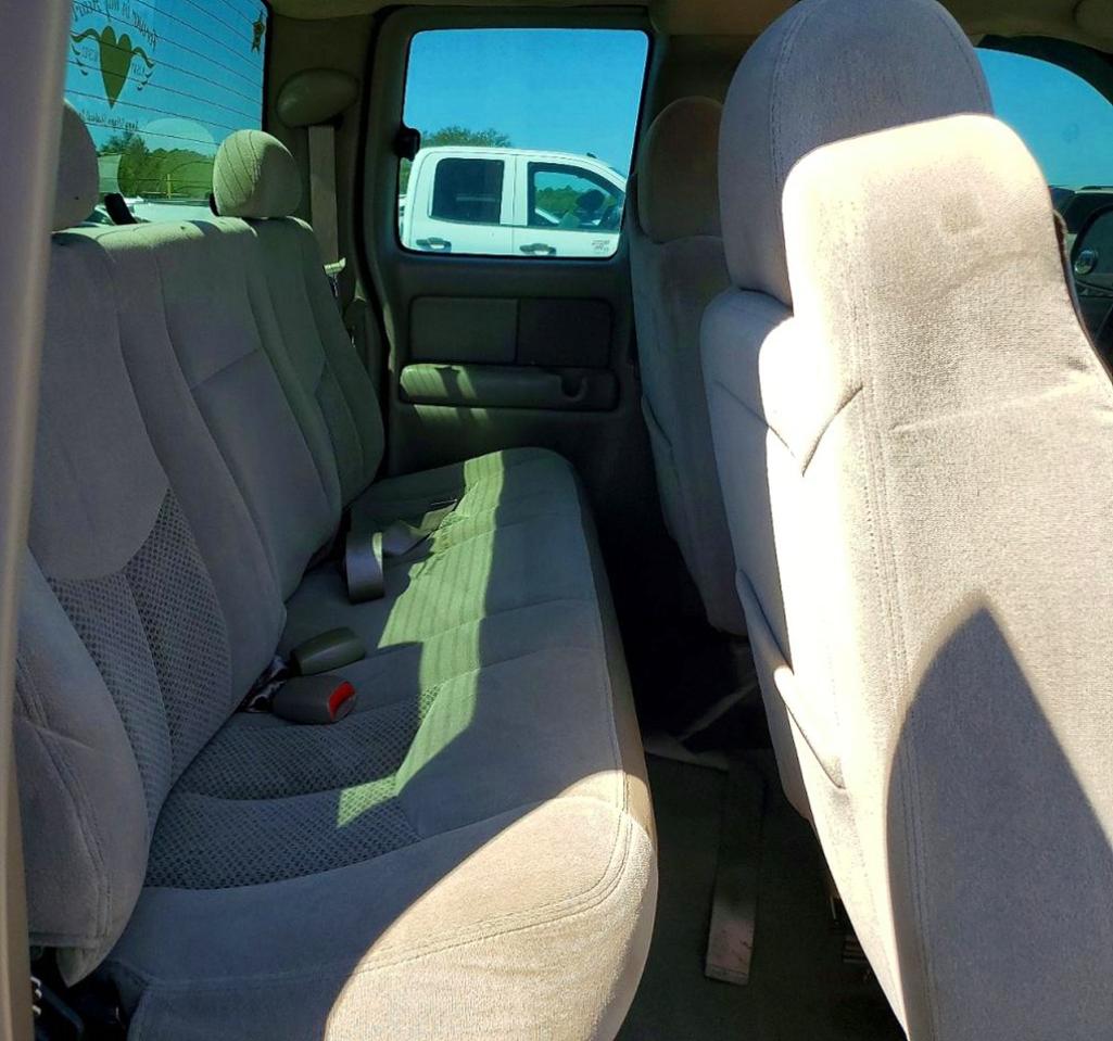 2004 CHEVROLET SILVERADO K1500 photo 19