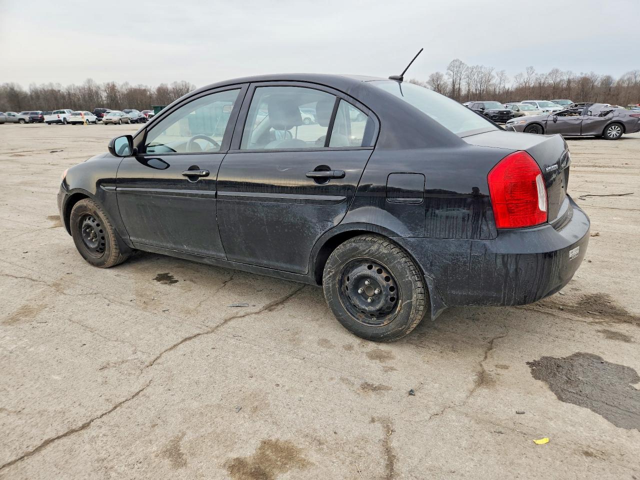 2010 HYUNDAI ACCENT GLS photo 2