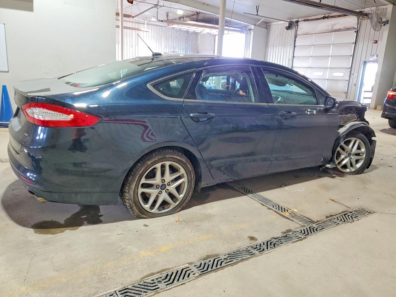 2014 FORD FUSION SE photo 5