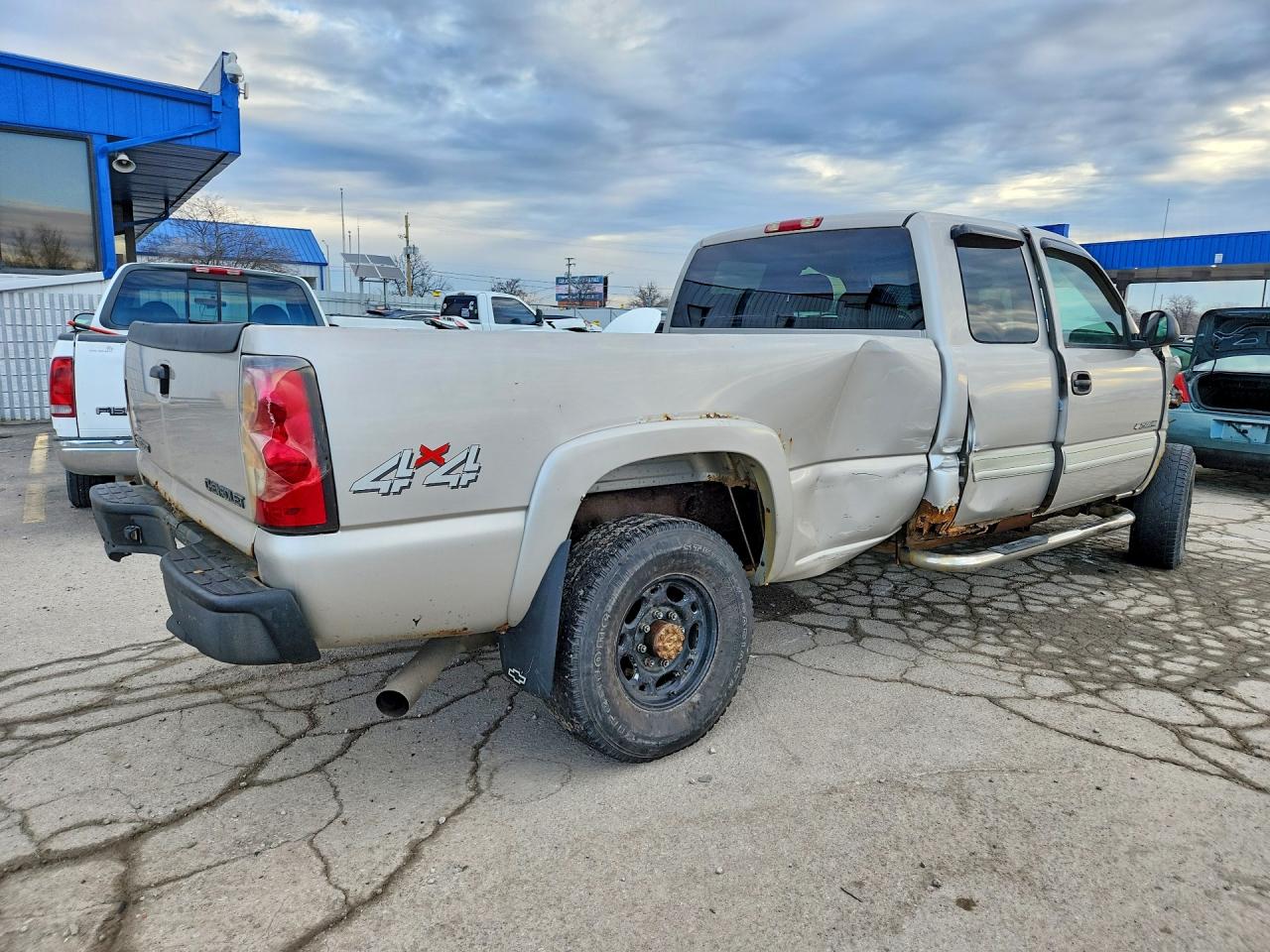 2004 CHEVROLET SILVERADO K2500 HEAVY DUTY photo 5