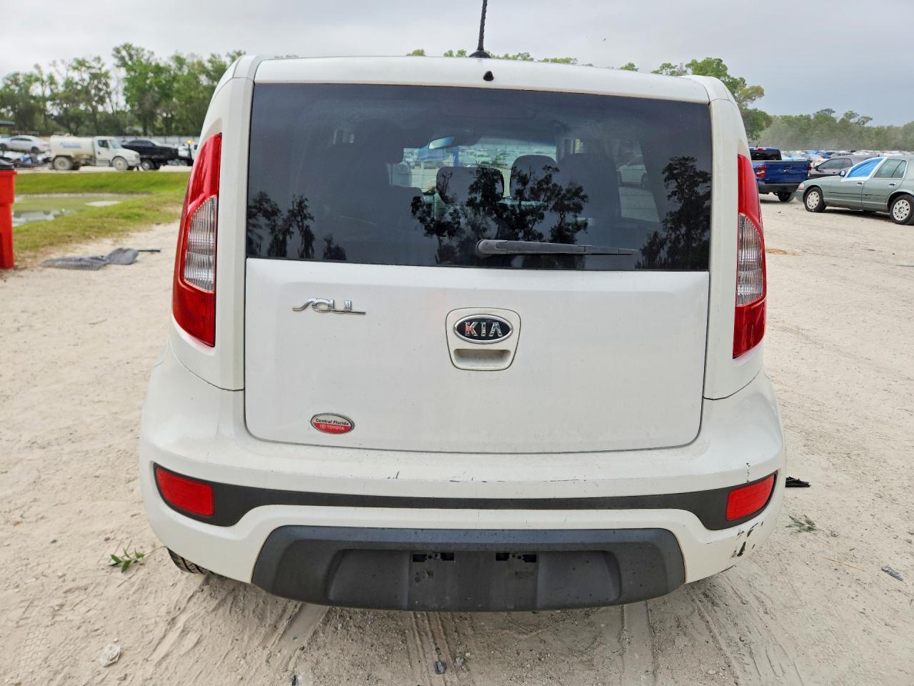 2012 KIA SOUL + photo 11