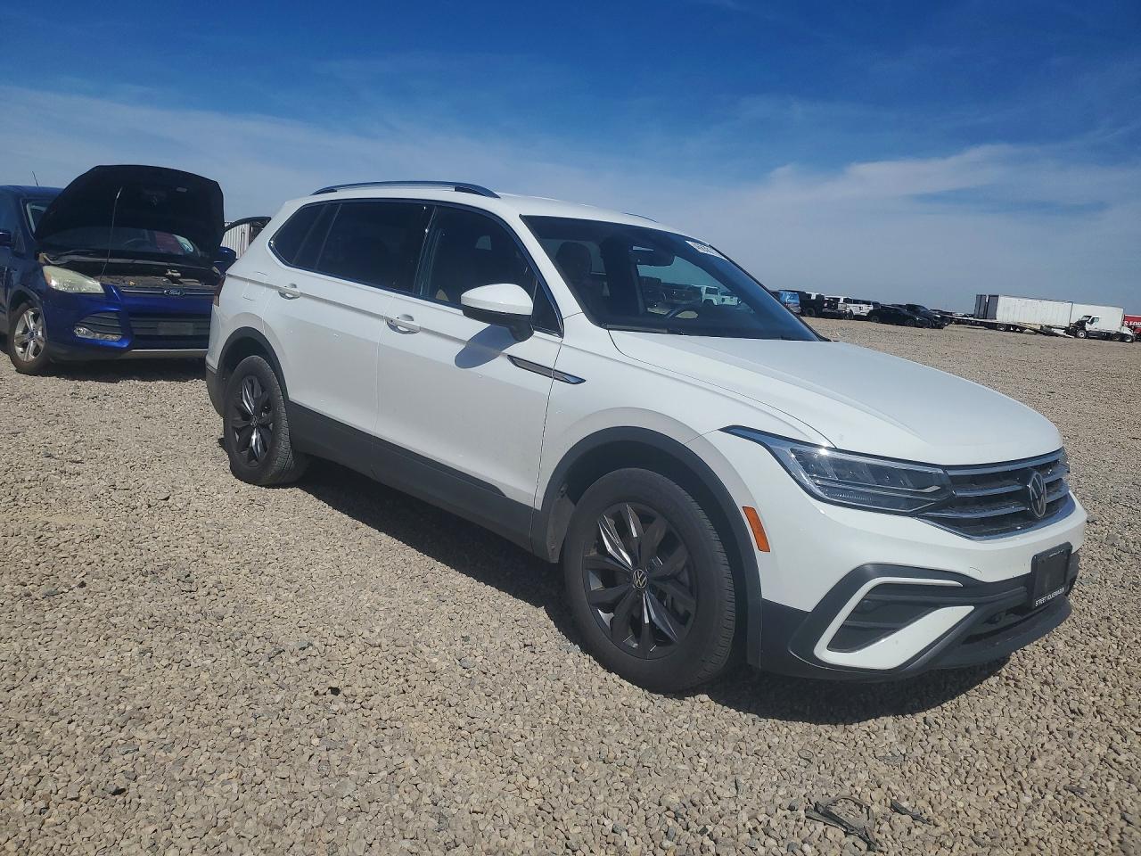2024 VOLKSWAGEN TIGUAN SE photo 7