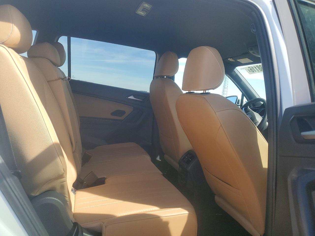 2024 VOLKSWAGEN TIGUAN SE photo 21