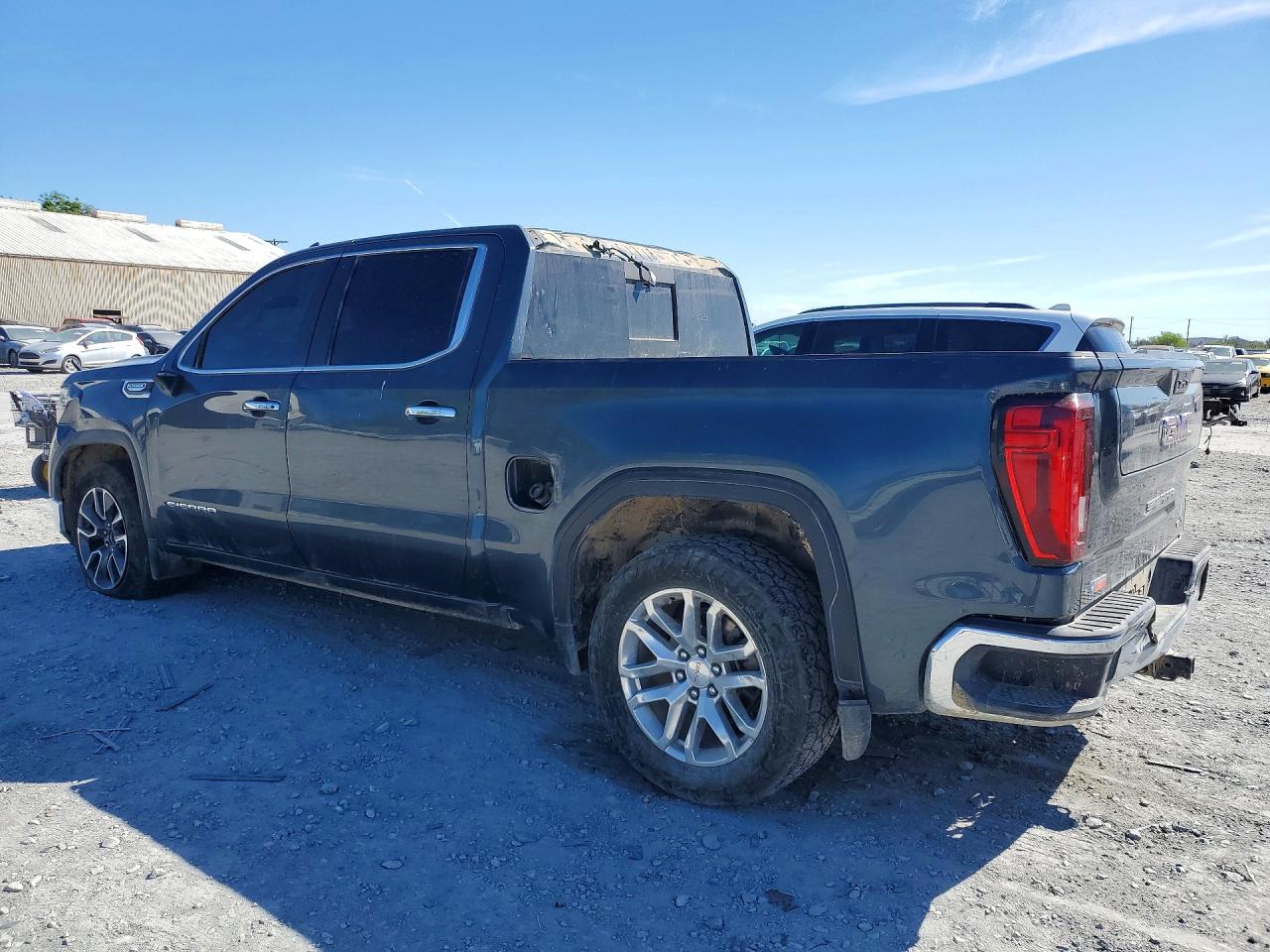 2021 GMC SIERRA C1500 SLT photo 3