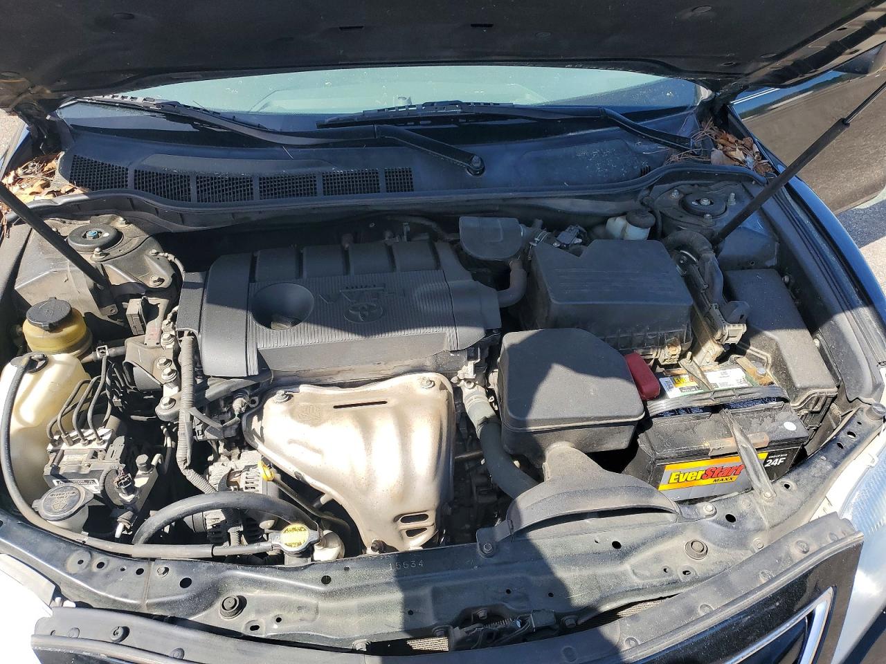 2011 TOYOTA CAMRY LE photo 21