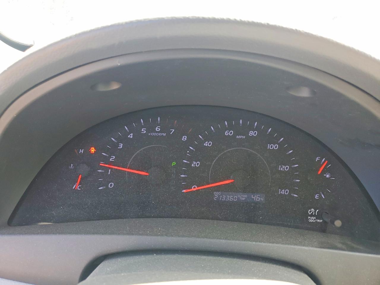 2011 TOYOTA CAMRY LE photo 17