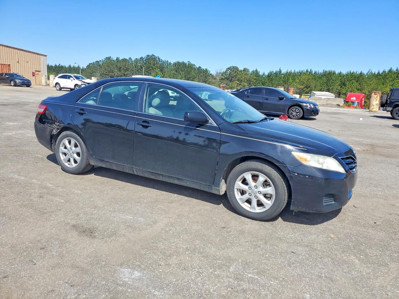 2011 TOYOTA CAMRY LE photo 7