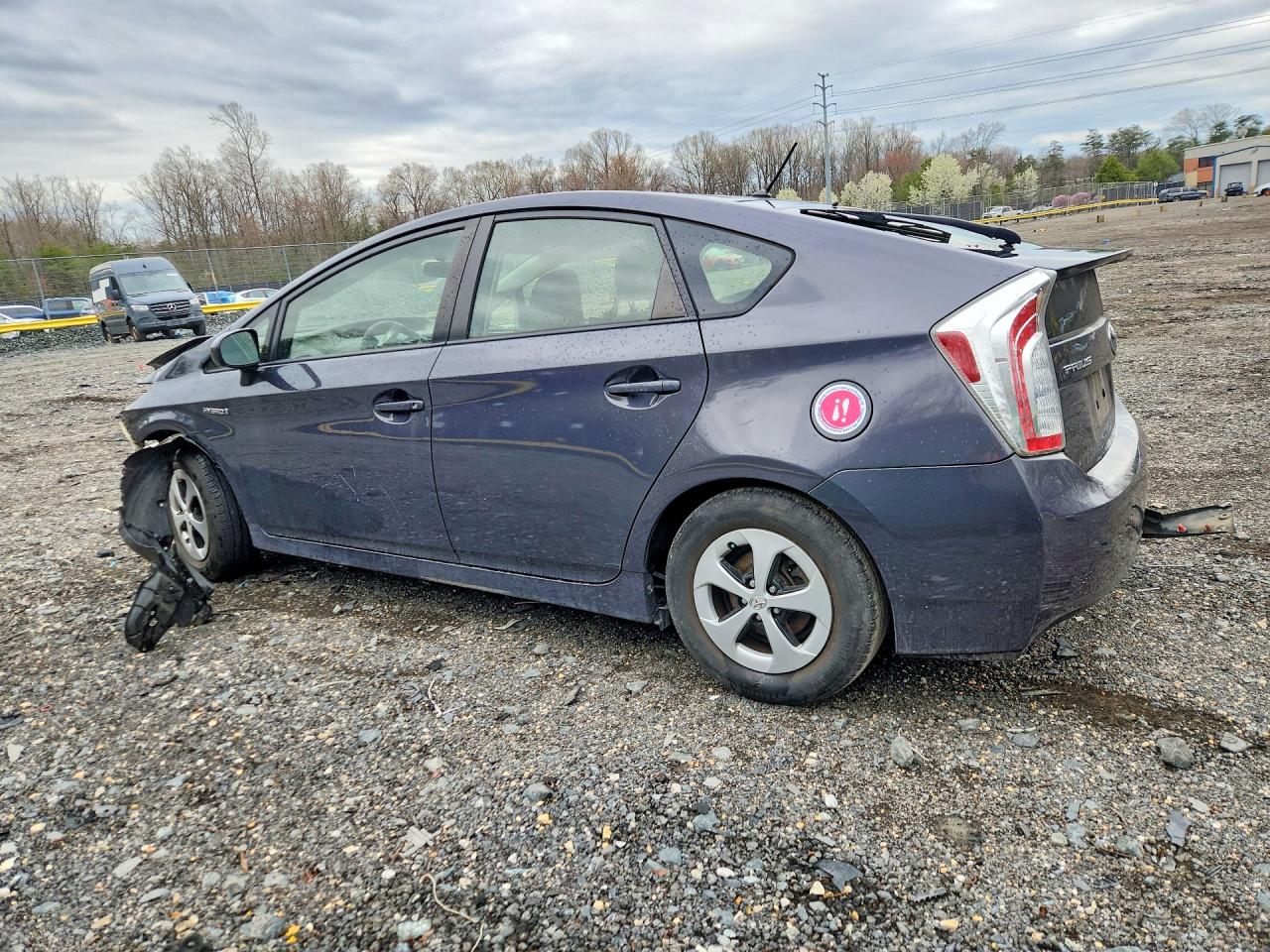2013 TOYOTA PRIUS TWO photo 3
