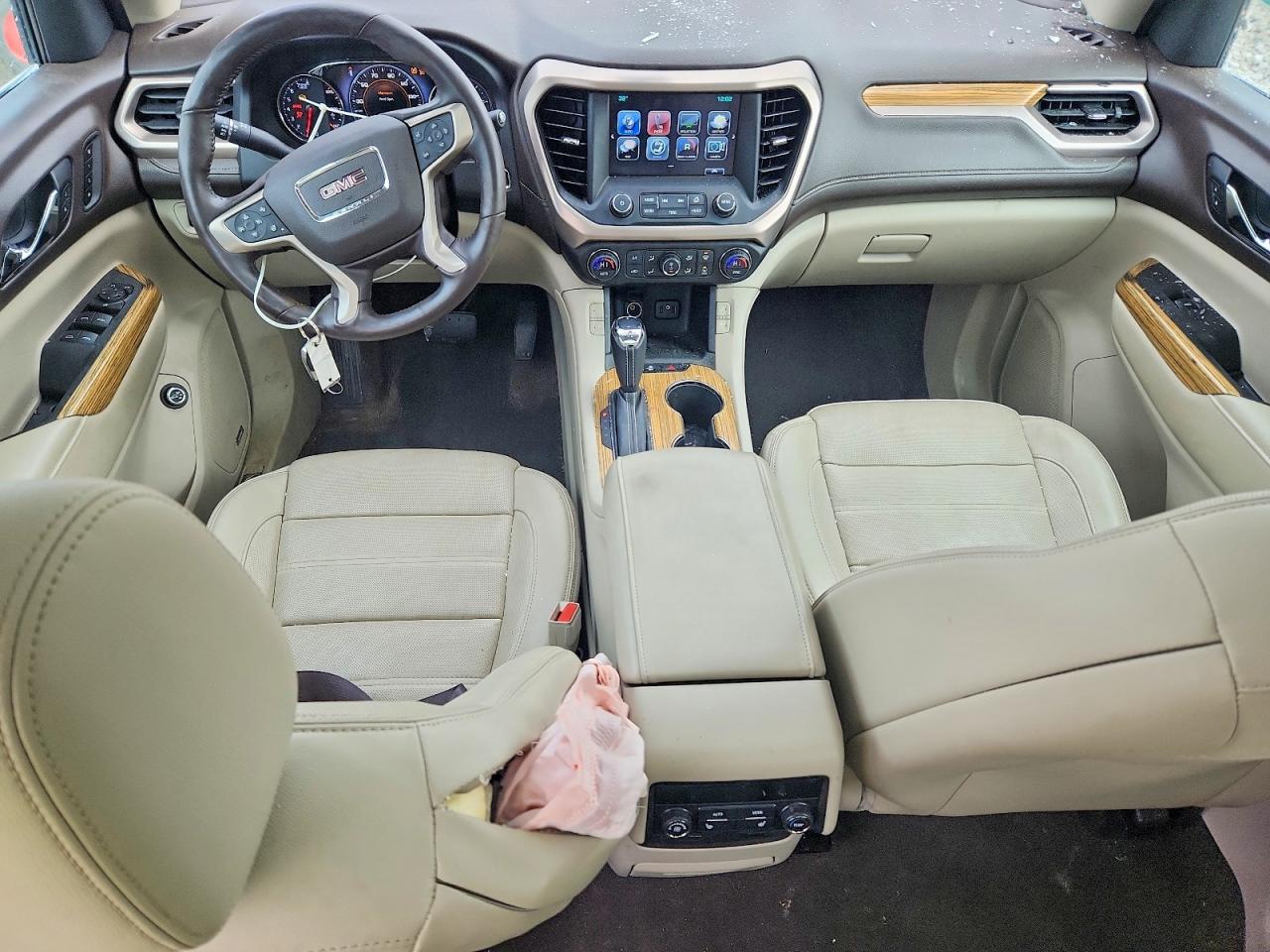 2017 GMC ACADIA DENALI photo 8