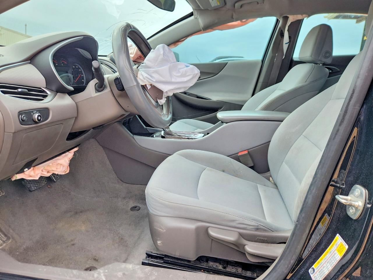 2017 CHEVROLET MALIBU LS photo 7