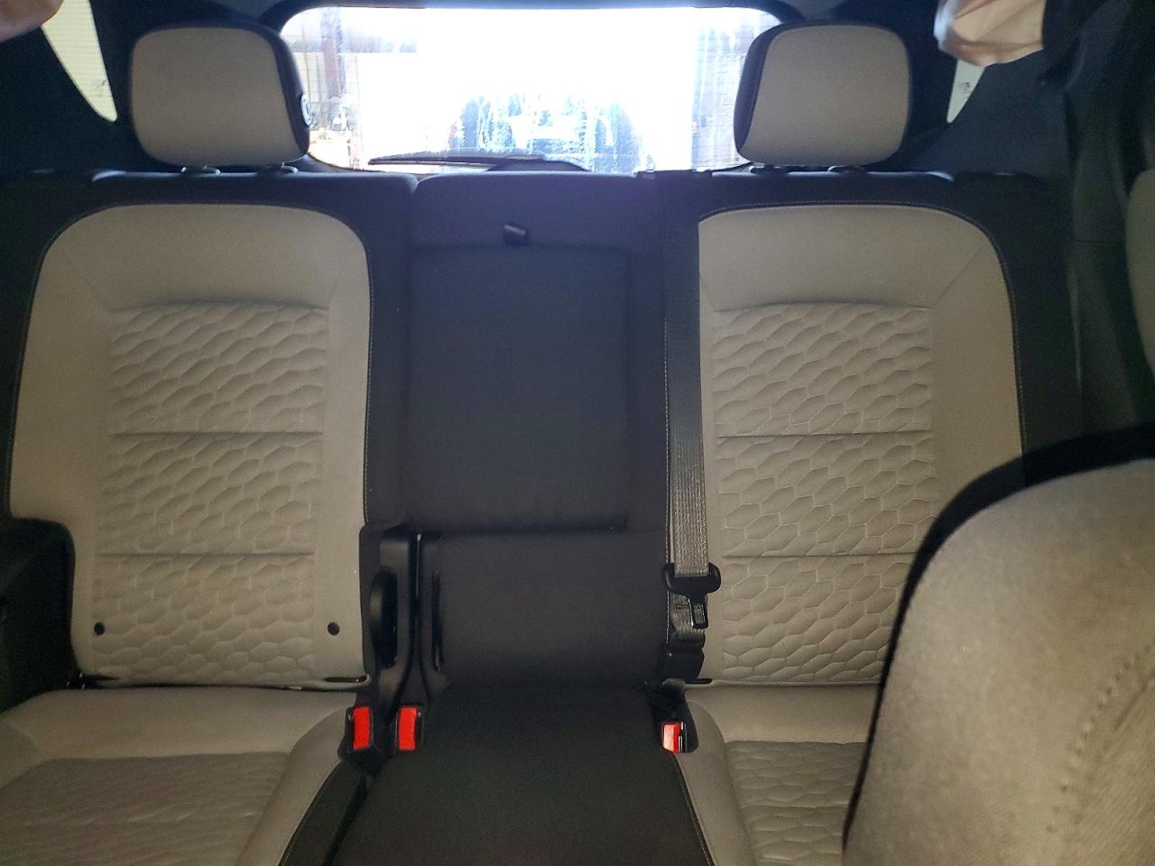 2019 CHEVROLET EQUINOX LT photo 28