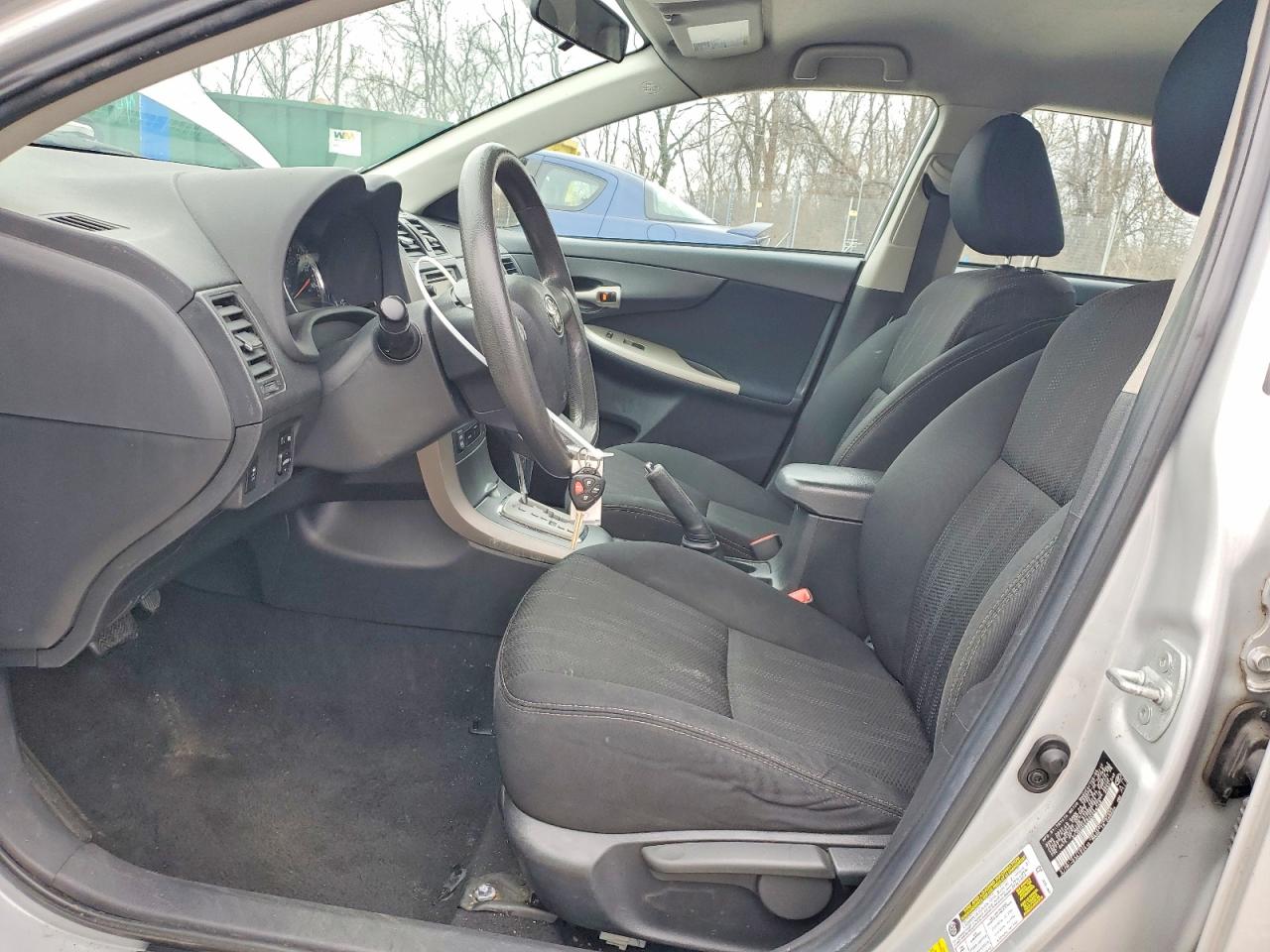 2013 TOYOTA COROLLA S photo 7