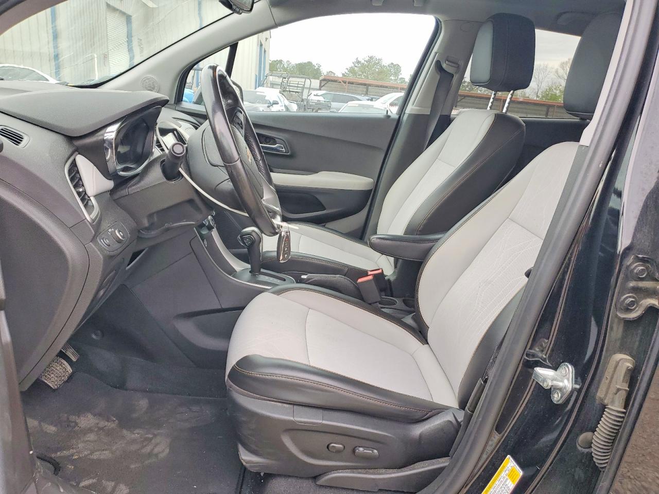 2019 CHEVROLET TRAX 1LT photo 7