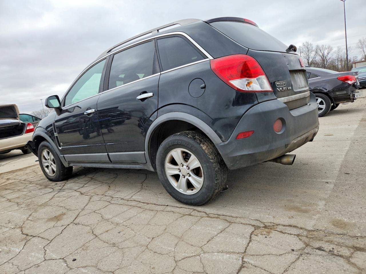 2008 SATURN VUE XE photo 3