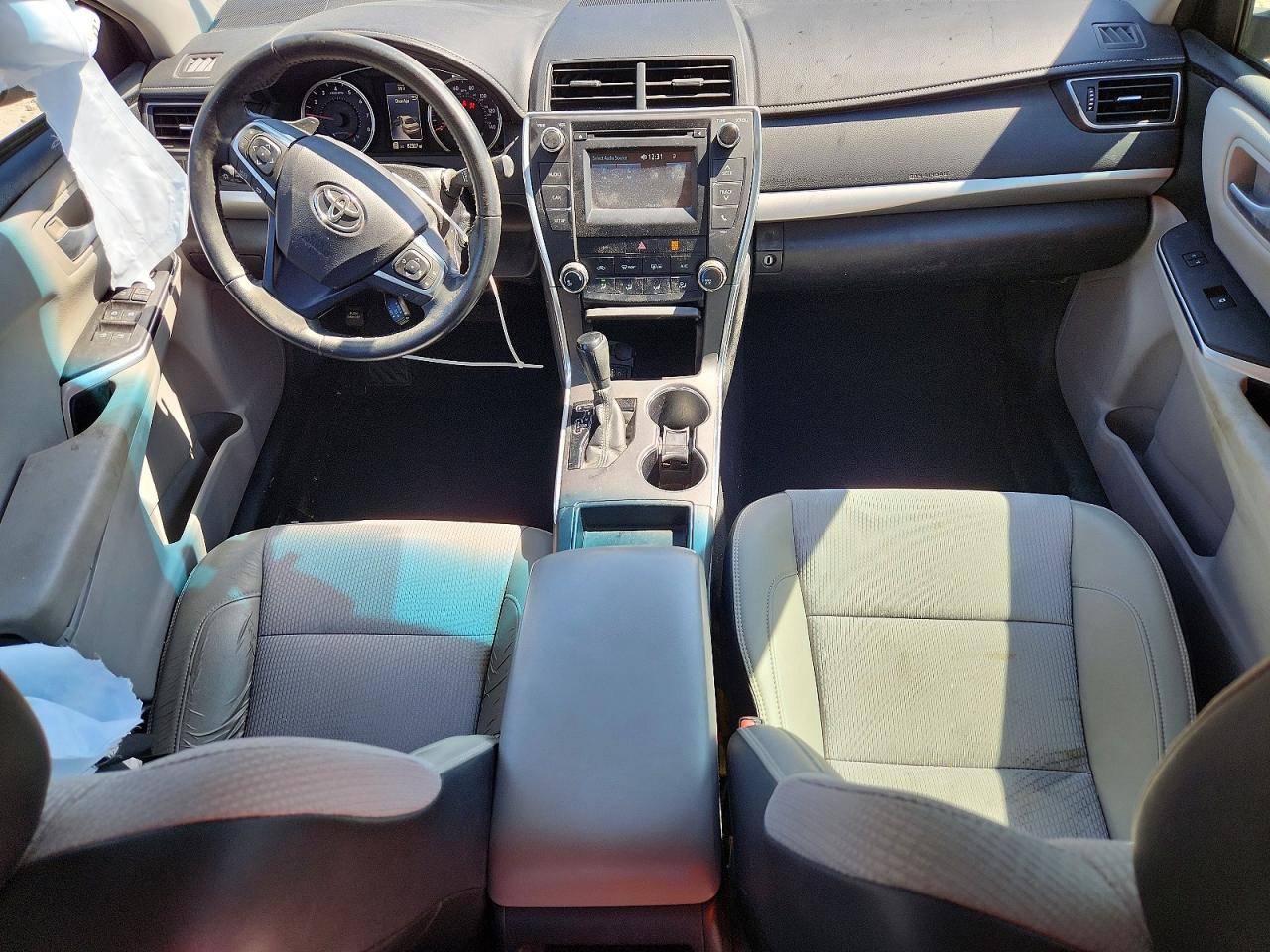 2016 TOYOTA CAMRY SE photo 8