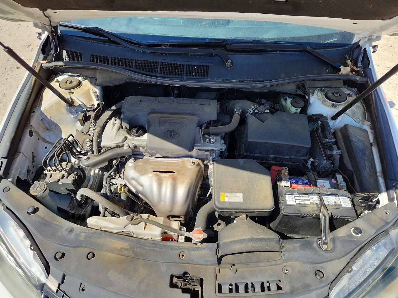 2016 TOYOTA CAMRY SE photo 11