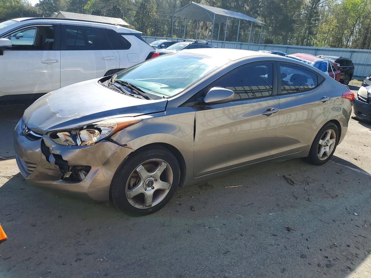 2013 HYUNDAI ELANTRA