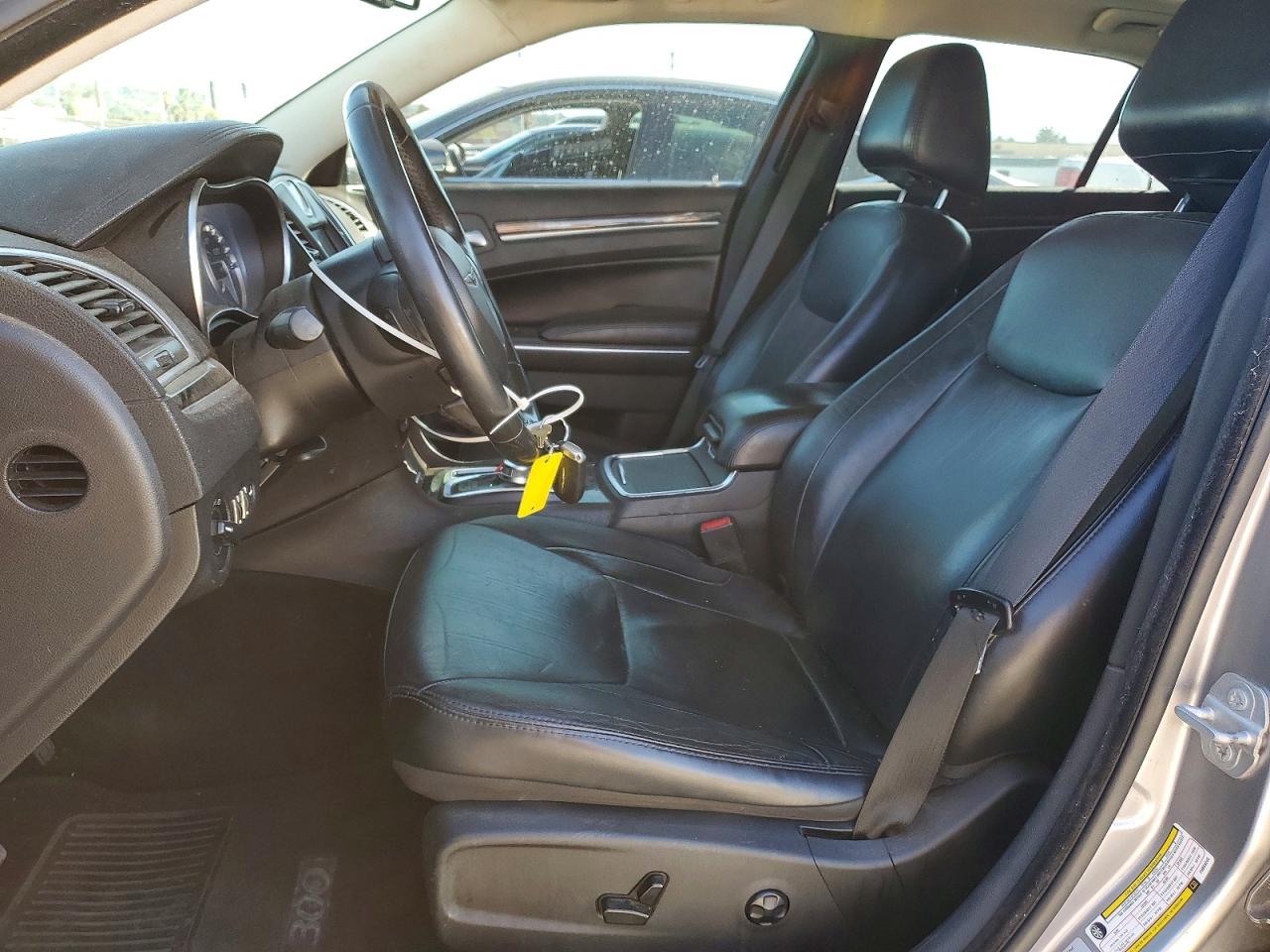 2015 CHRYSLER 300 LIMITED photo 19