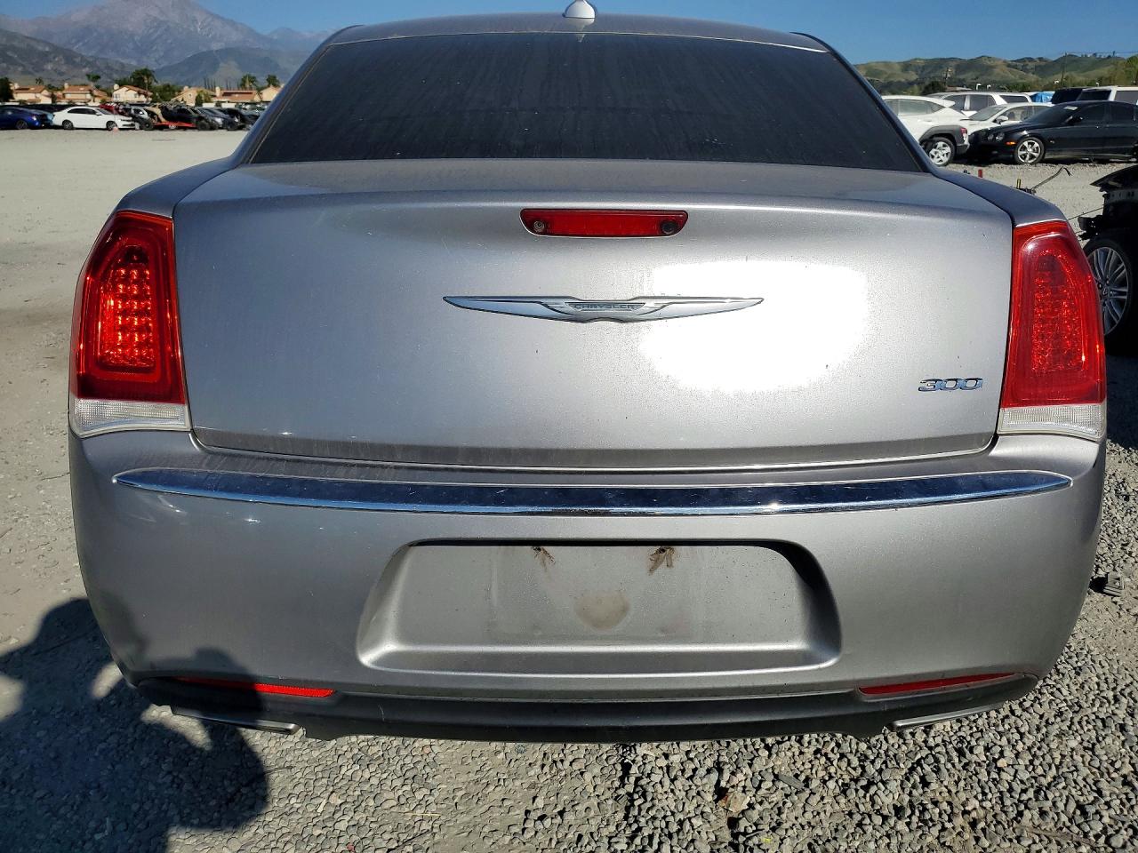 2015 CHRYSLER 300 LIMITED photo 16