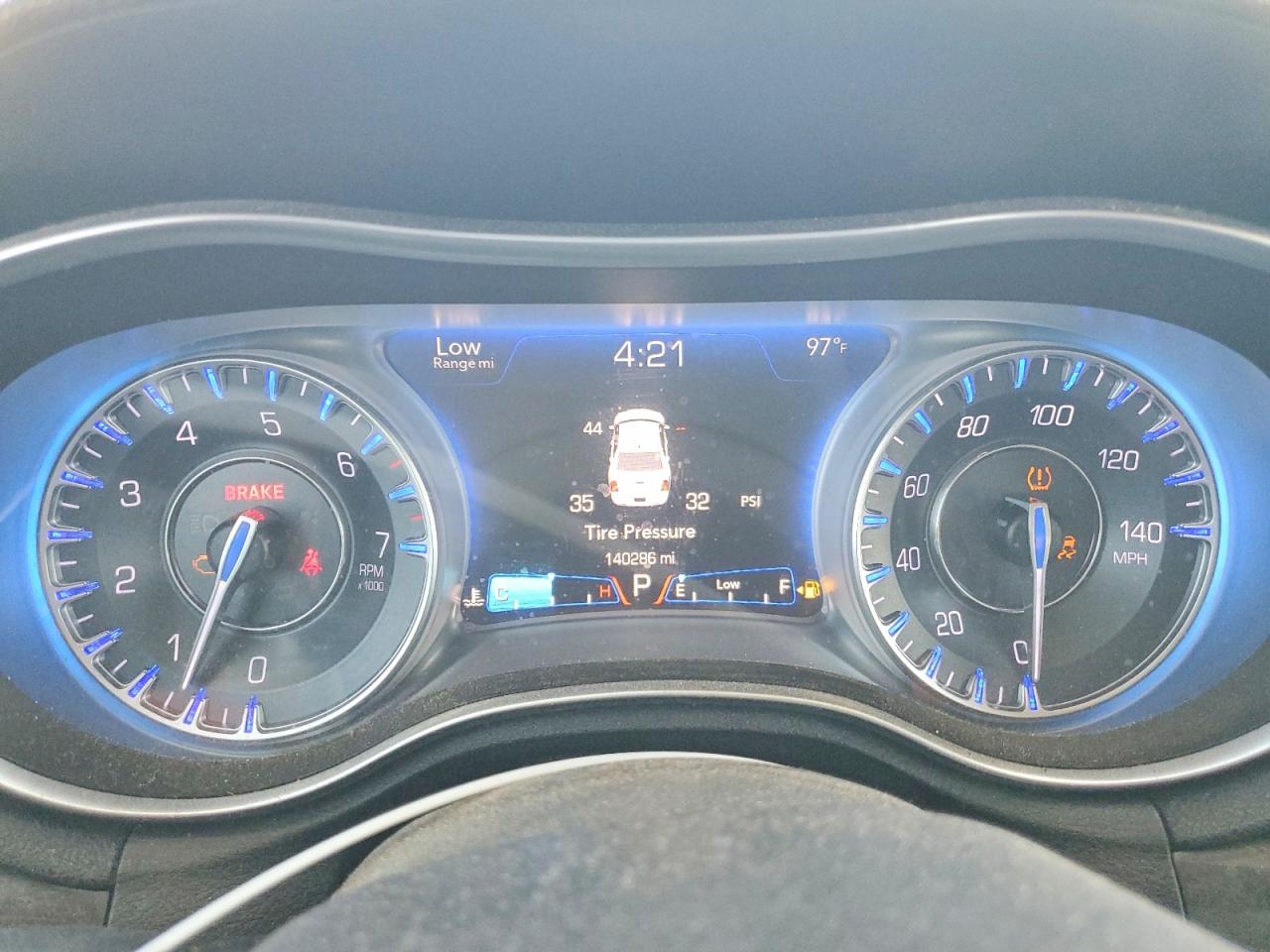 2015 CHRYSLER 300 LIMITED photo 25