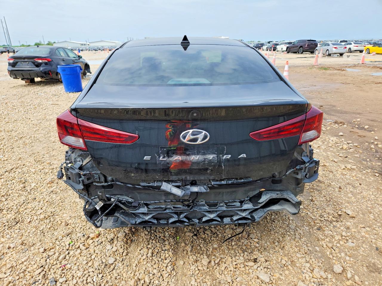 2020 HYUNDAI ELANTRA SEL photo 6