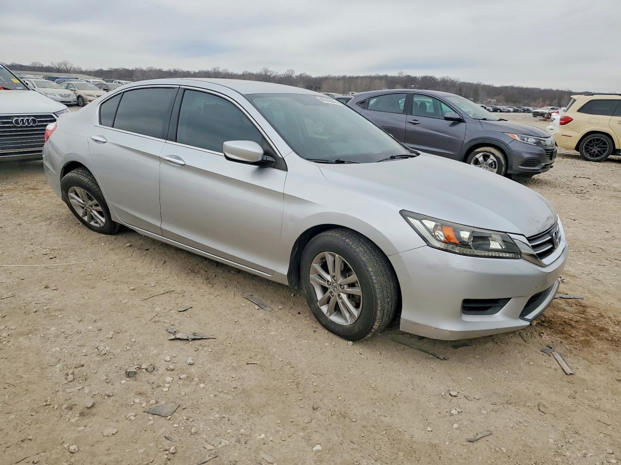2015 HONDA ACCORD LX photo 7