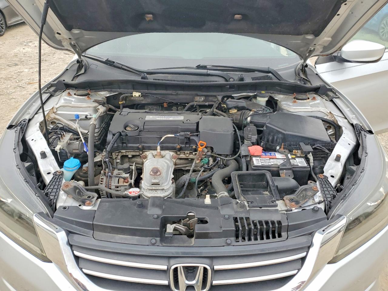 2015 HONDA ACCORD LX photo 21