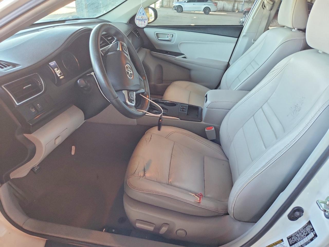 2015 TOYOTA CAMRY XLE photo 7
