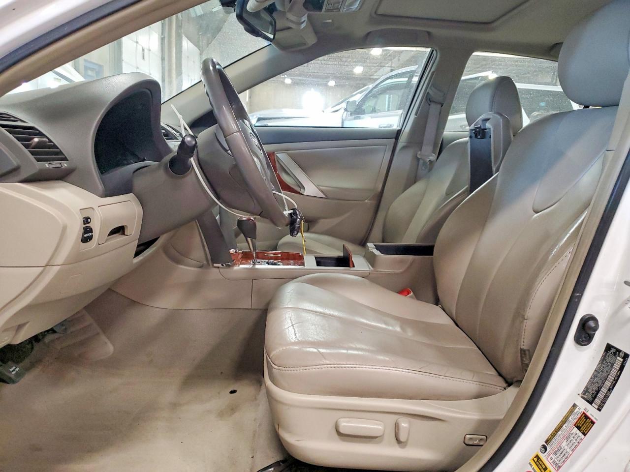 2009 TOYOTA CAMRY XLE V6 photo 13