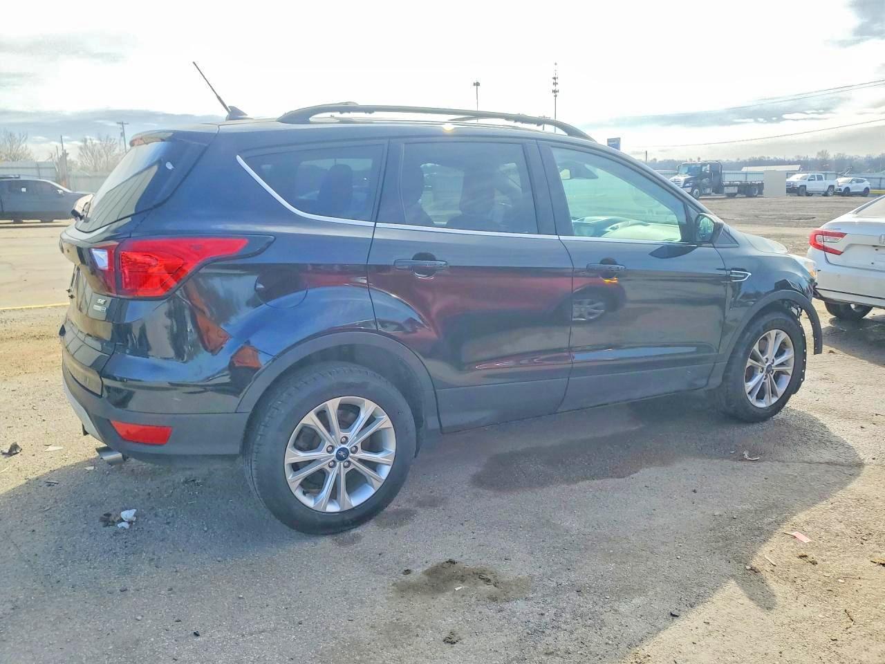2019 FORD ESCAPE SE photo 7