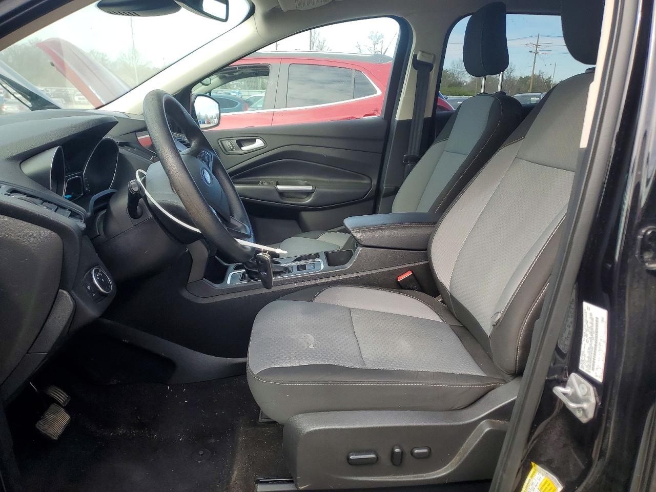 2019 FORD ESCAPE SE photo 19
