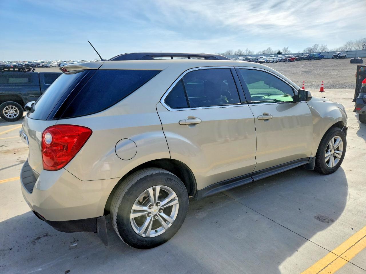 2013 CHEVROLET EQUINOX LT photo 7